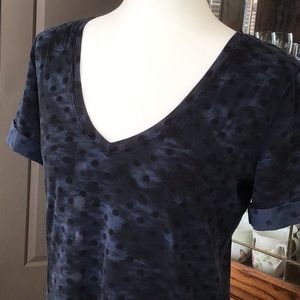 Navy blue lululemon t-shirt